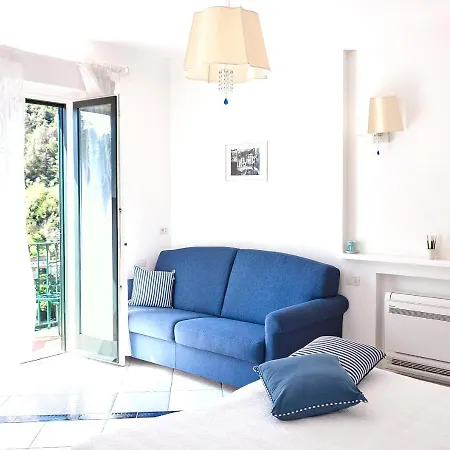 La Valle Delle Ferriere Bed & Breakfast 4*