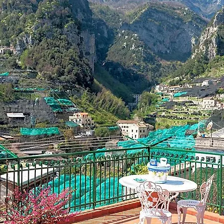 La Valle Delle Ferriere לינה וארוחת בוקר 4*
