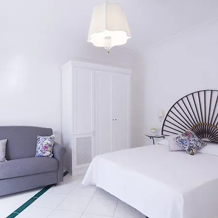 Bed & Breakfast La Valle Delle Ferriere Amalfi