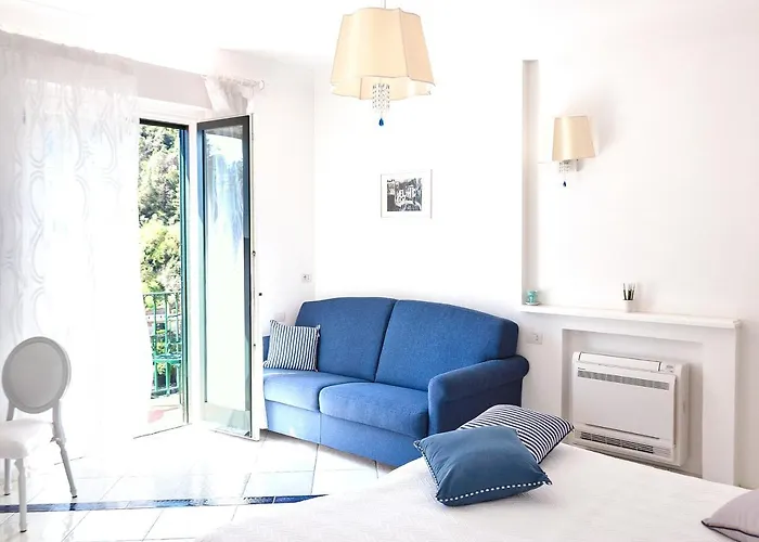 La Valle Delle Ferriere Bed & Breakfast 4*